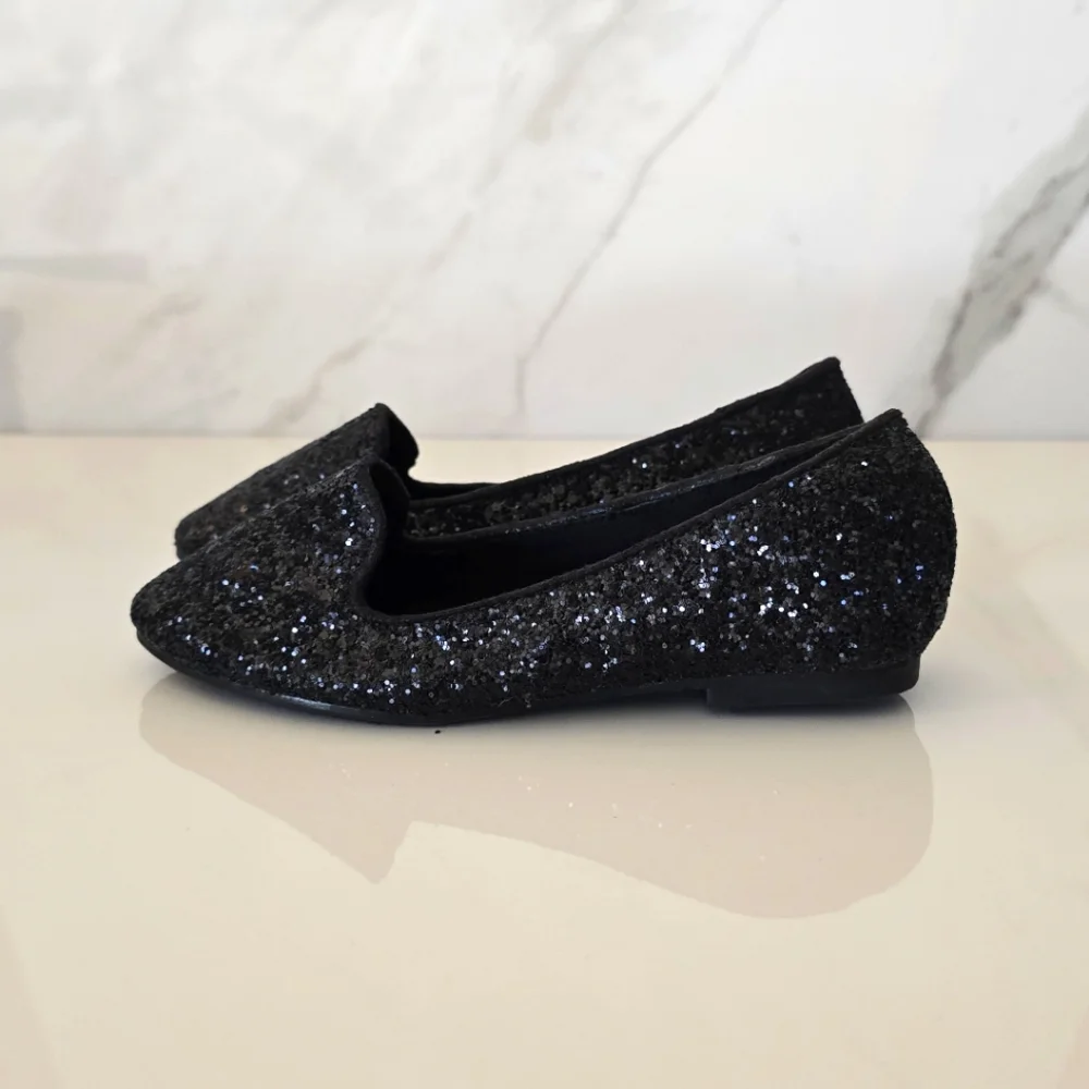 Girl's Black glittery Almond Toe Ballerina flats Size 11